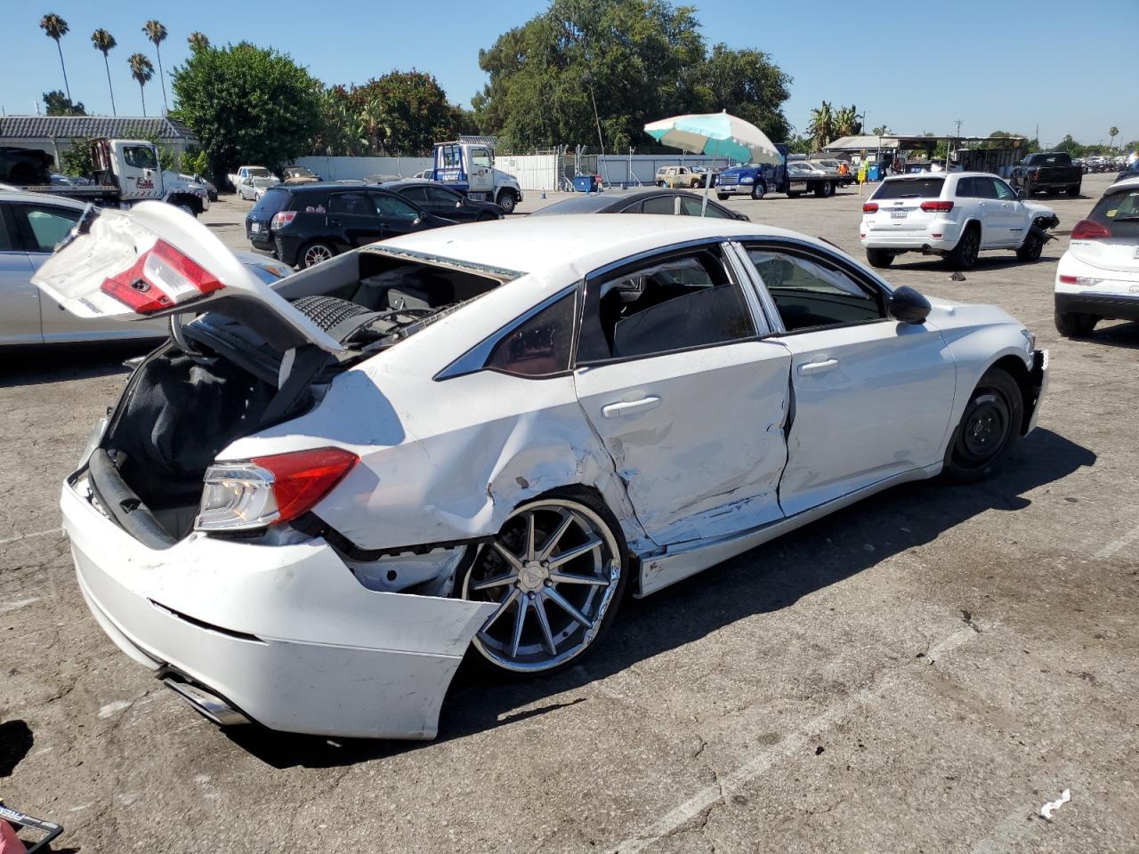 2022 Honda Accord Sport - Фото 3