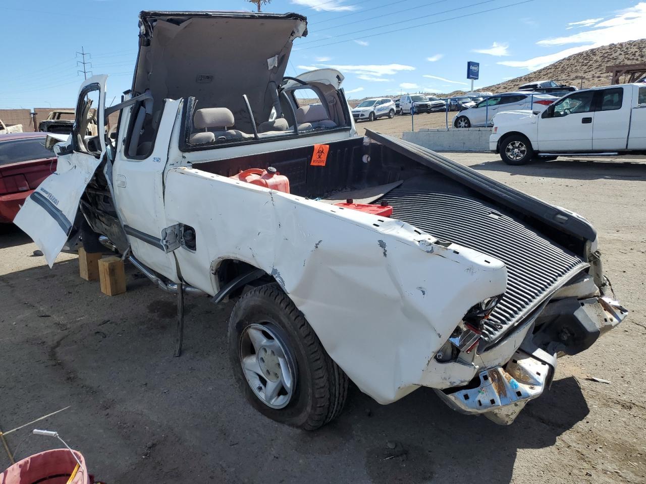 2003 Toyota Tundra Access Cab Sr5 - Image 2