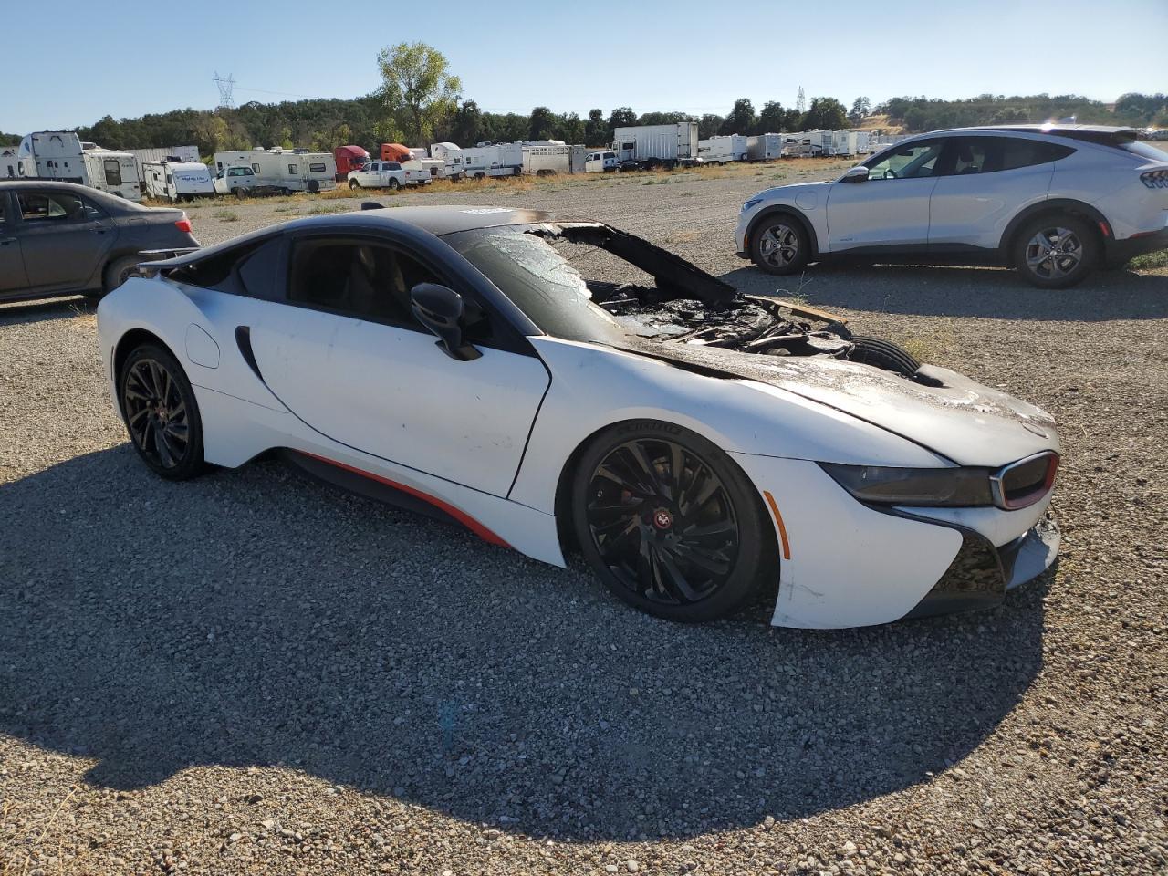 2016 BMW I8 - Фото 4