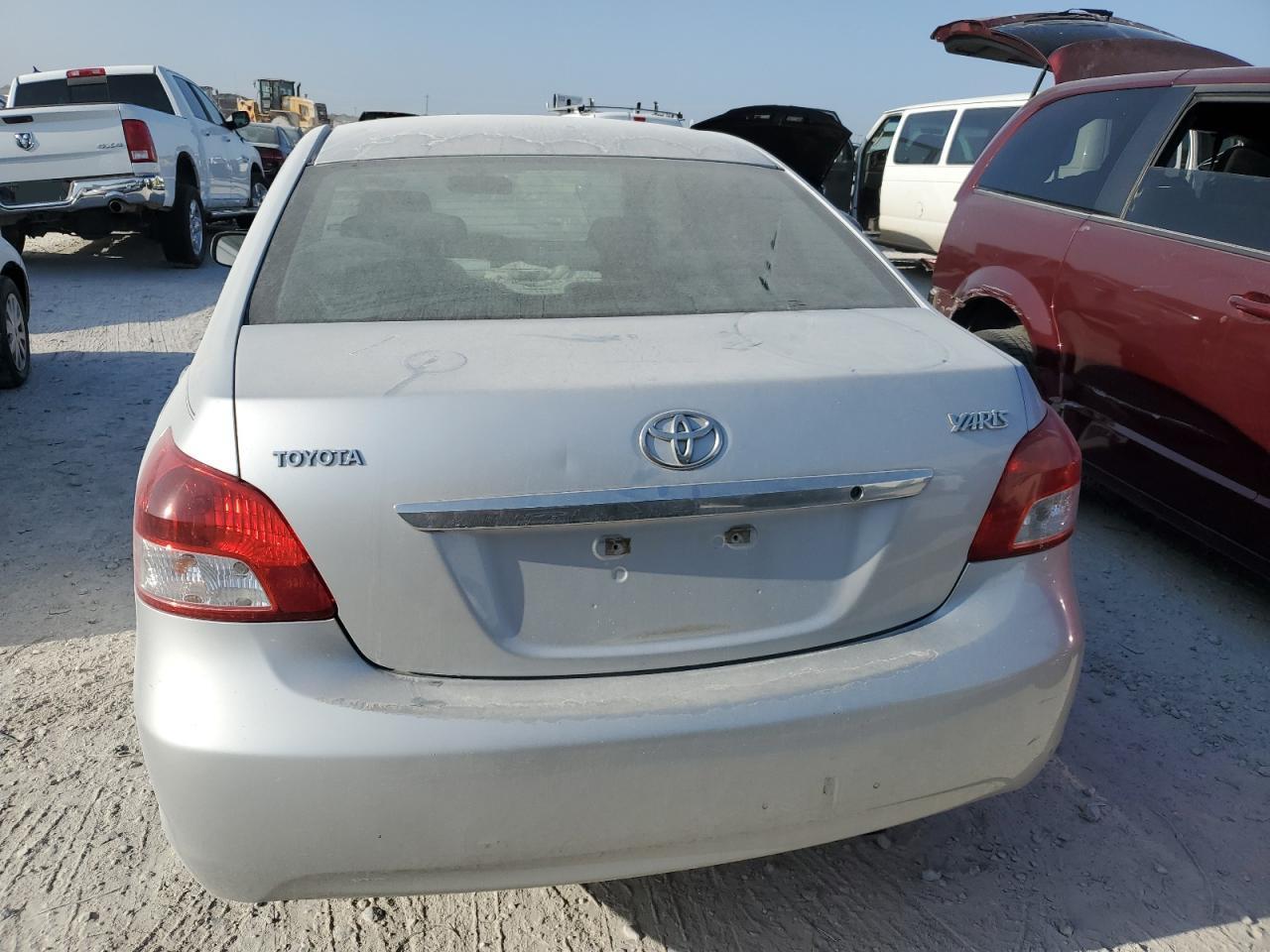 2009 Toyota Yaris - Image 6