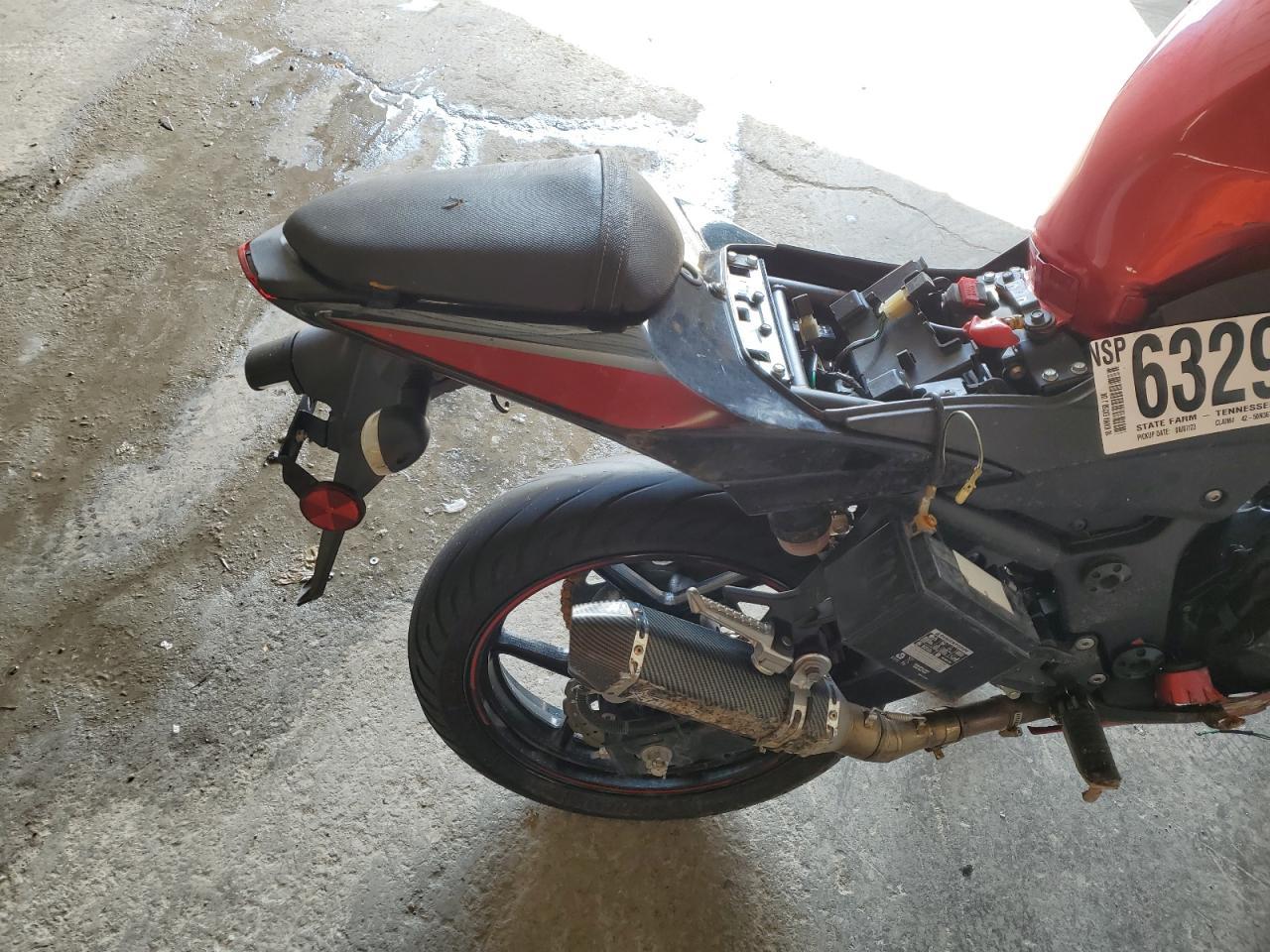 2010 Kawasaki Ex250 J - Image 6