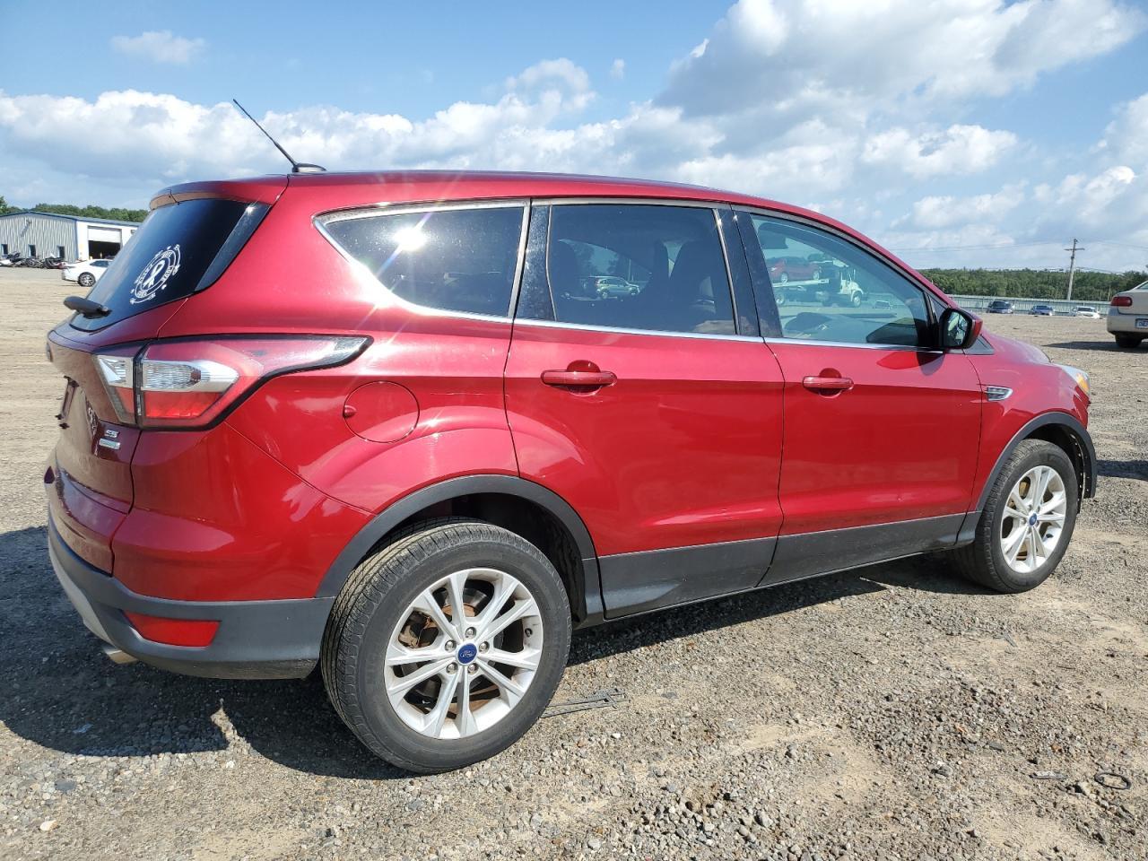 2017 Ford Escape Se - Фото 3