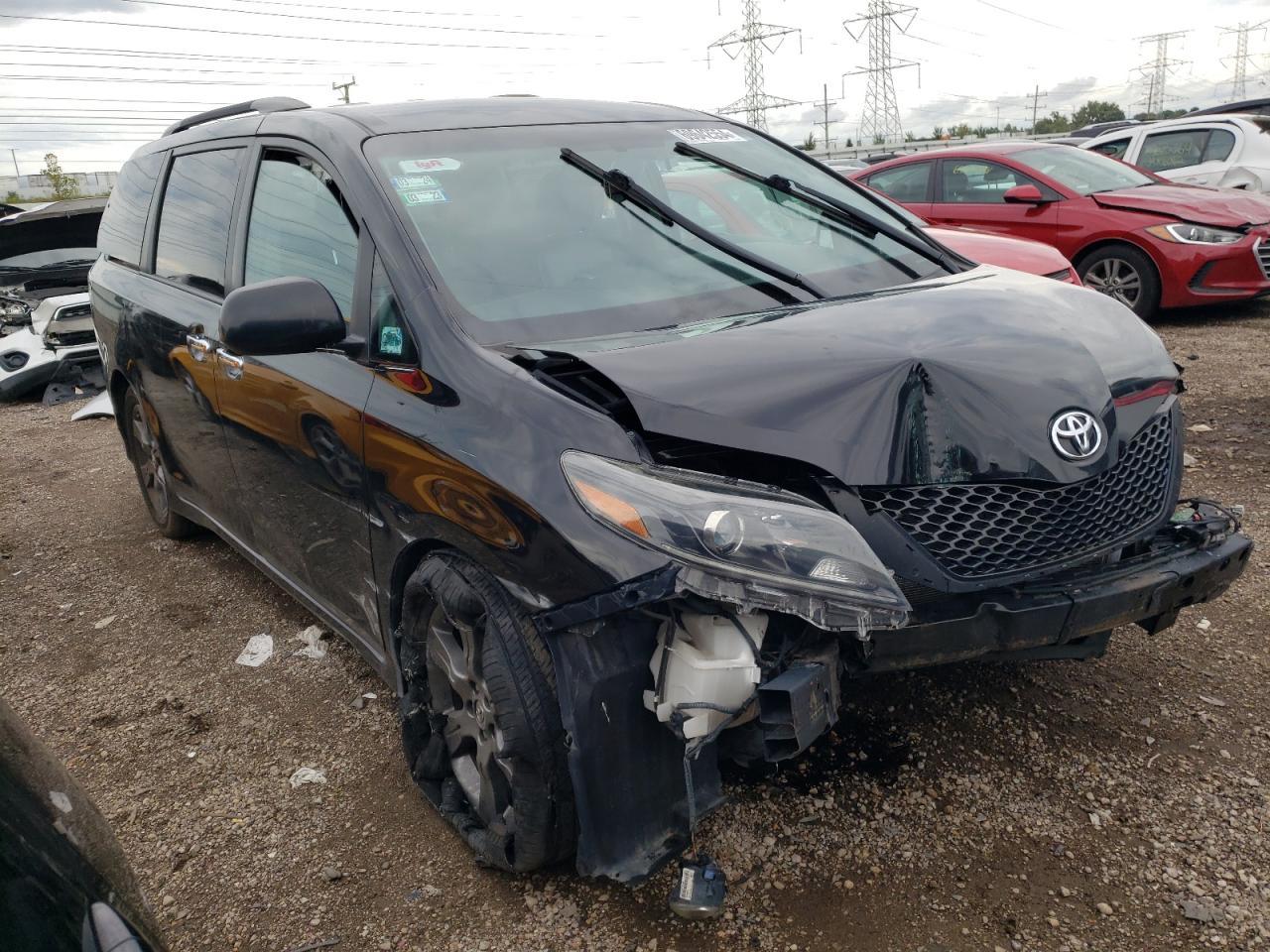 2016 Toyota Sienna Se - Image 4