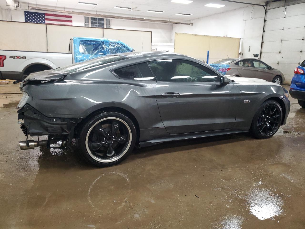 2016 Ford Mustang Gt - Фото 3
