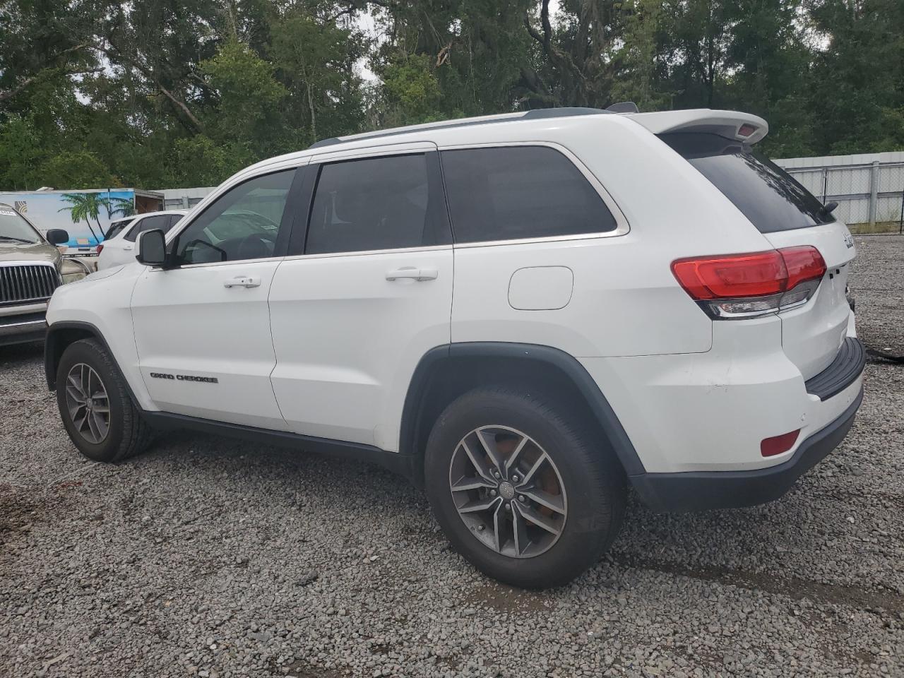 2018 Jeep Grand Cherokee Laredo - Фото 2
