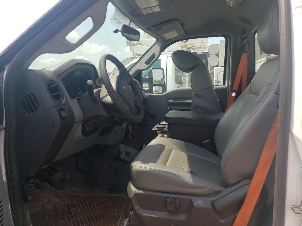 2014 Ford F450 Super Duty - Фото 7