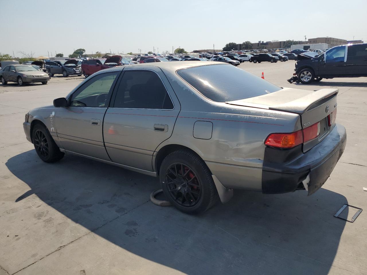 2001 Toyota Camry Ce - Image 2