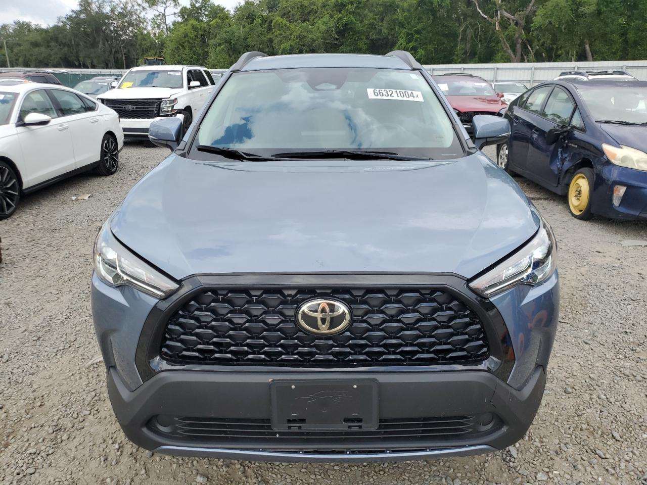 2023 Toyota Corolla Cross Le - Image 5