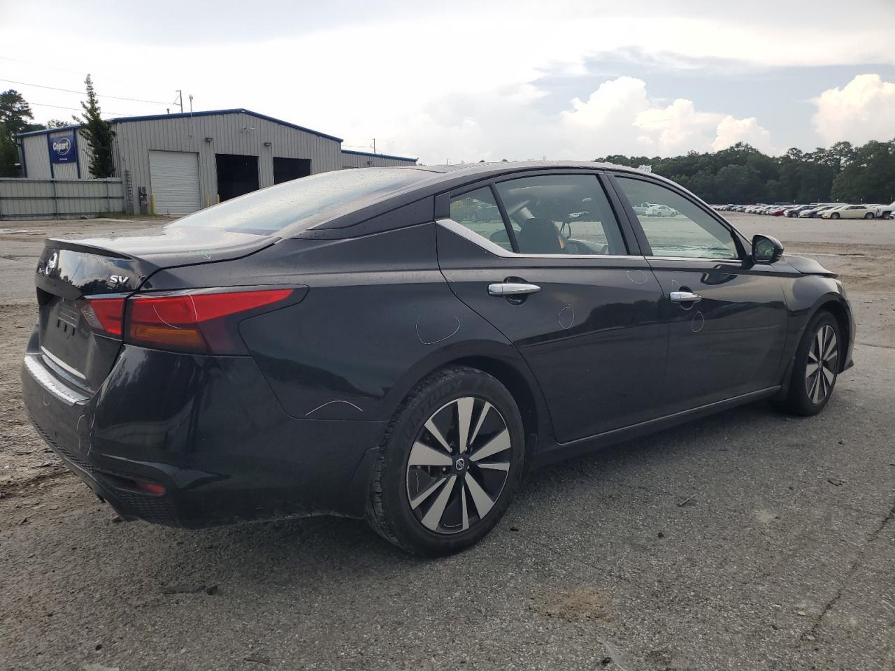 2022 Nissan Altima Sv - Image 3