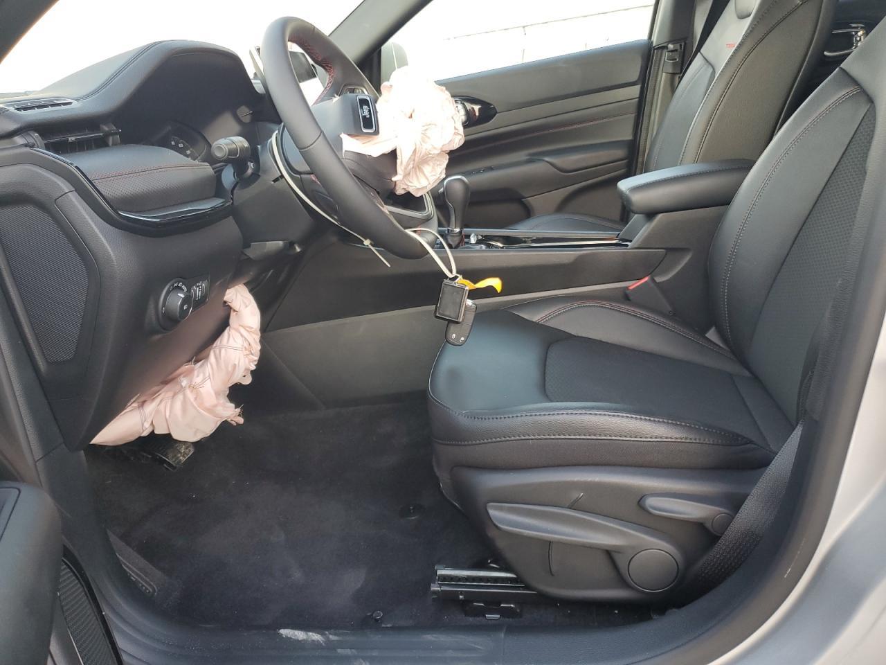 2024 Jeep Compass Trailhawk - Image 7