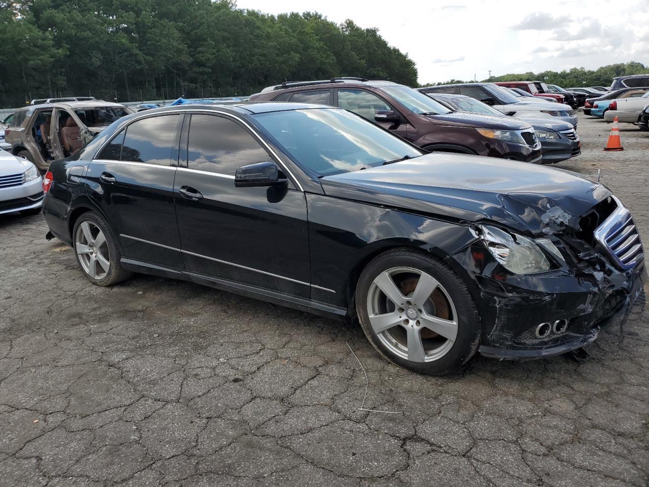 2010 Mercedes-Benz E 350 4Matic - Фото 4