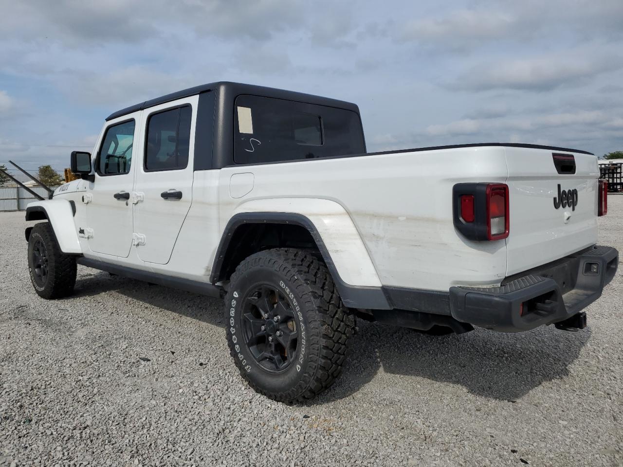 2021 Jeep Gladiator Sport - Фото 2