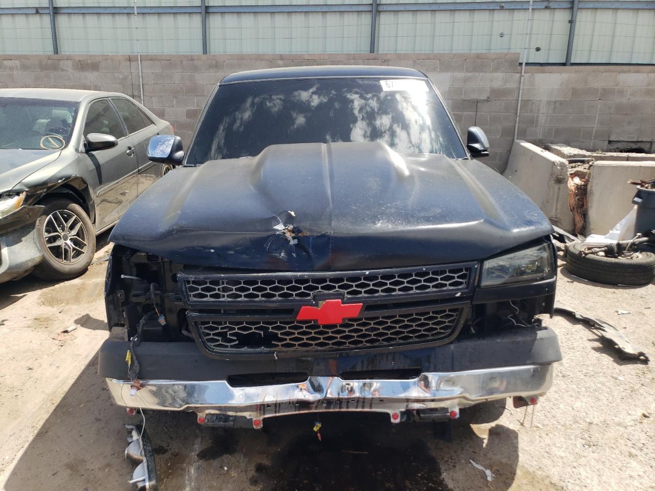 2000 Chevrolet Silverado C1500 - Image 5