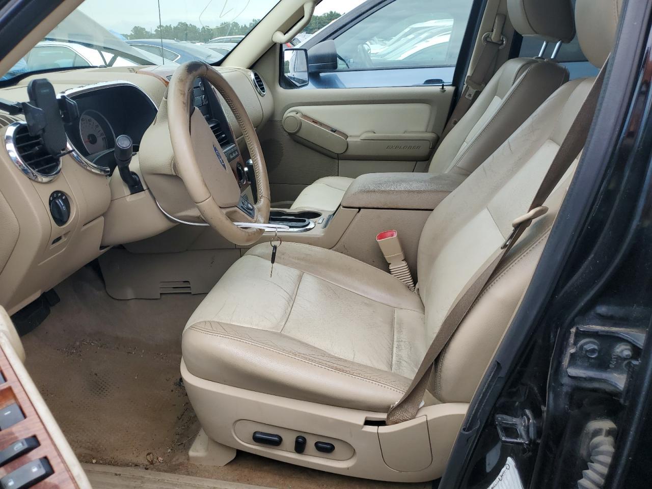 2010 Ford Explorer Eddie Bauer - Фото 7