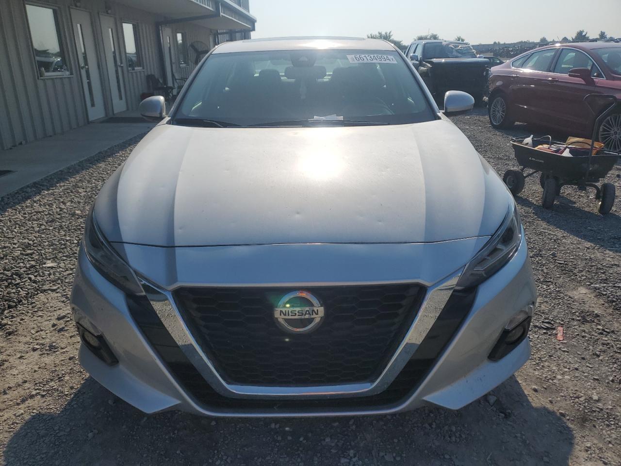 2019 Nissan Altima Sv - Image 5