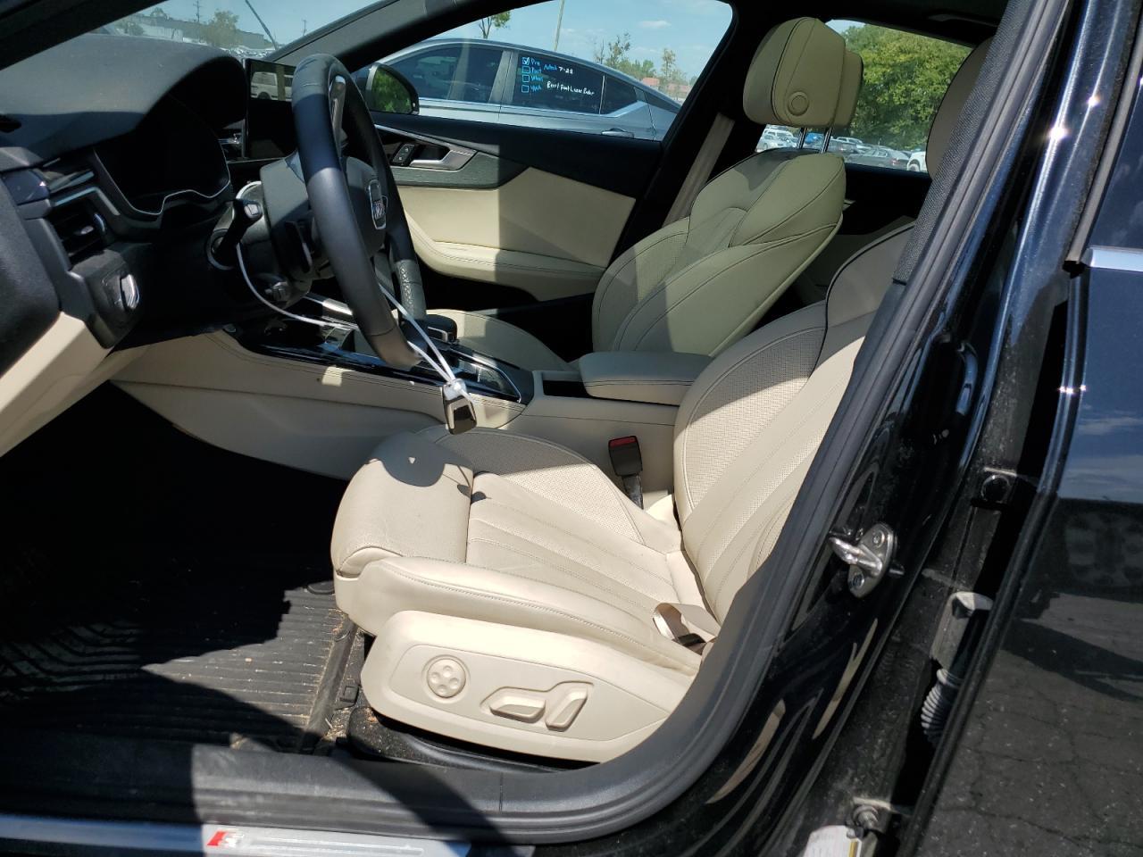 2021 Audi A4 Premium Plus 45 - Фото 7