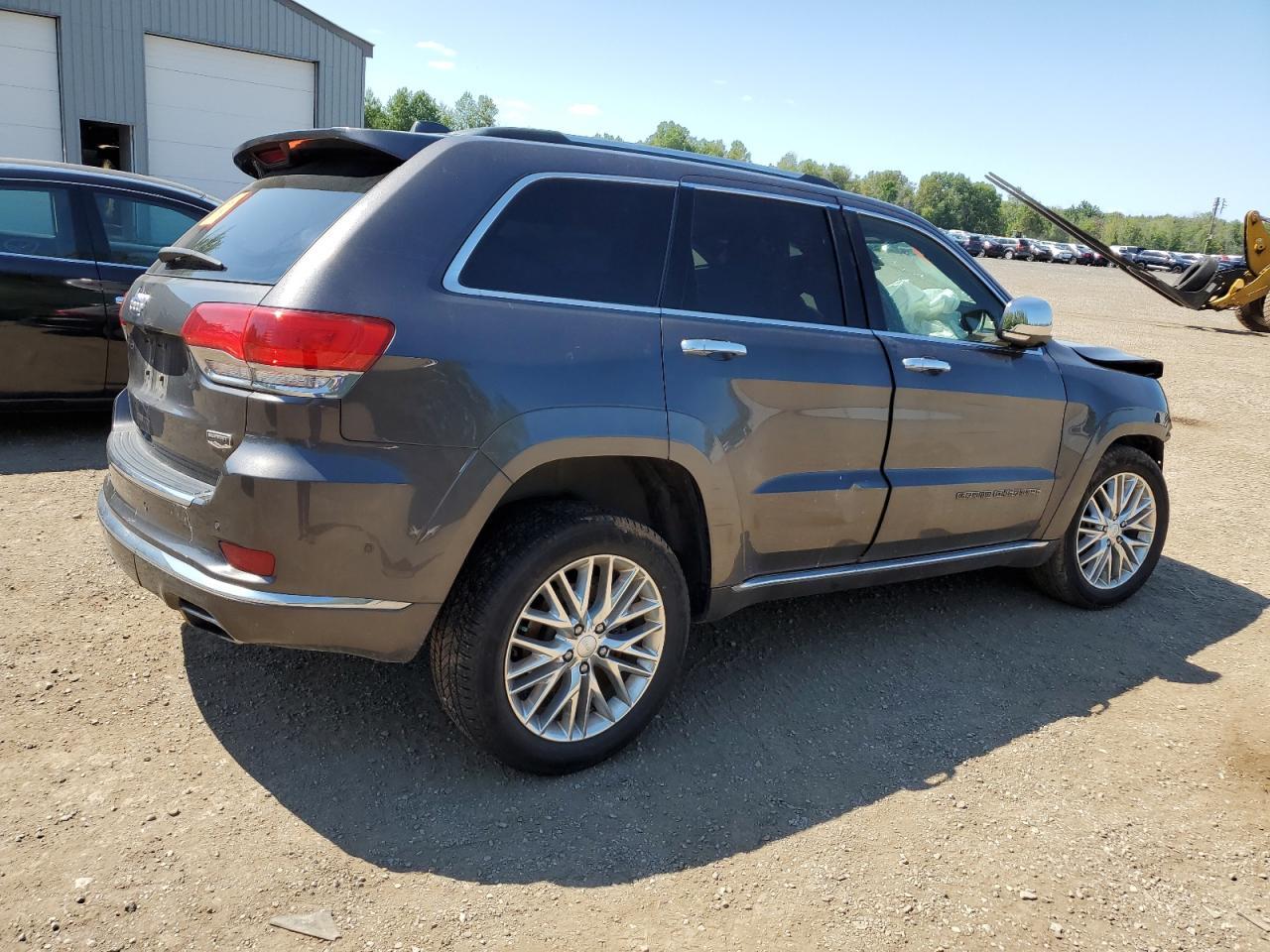 2018 Jeep Grand Cherokee Summit - Image 3