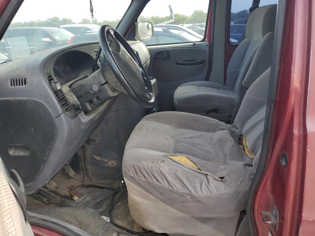 1998 Dodge Ram Van B1500 - Image 7