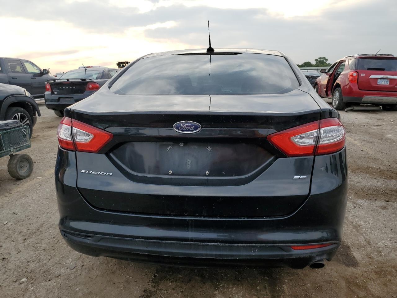 2015 Ford Fusion Se - Фото 6