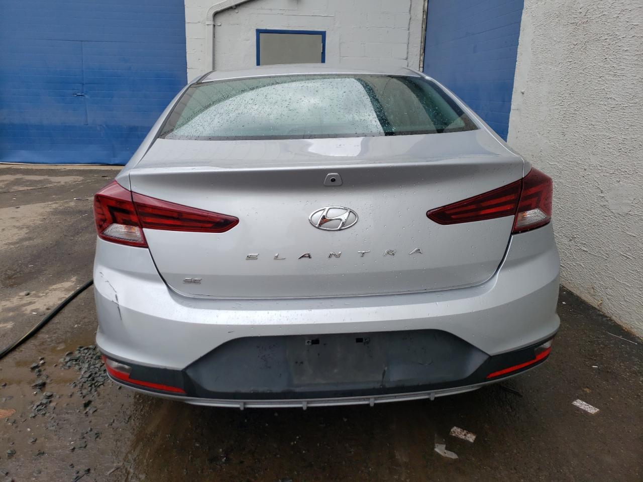 2020 Hyundai Elantra Se - Image 6