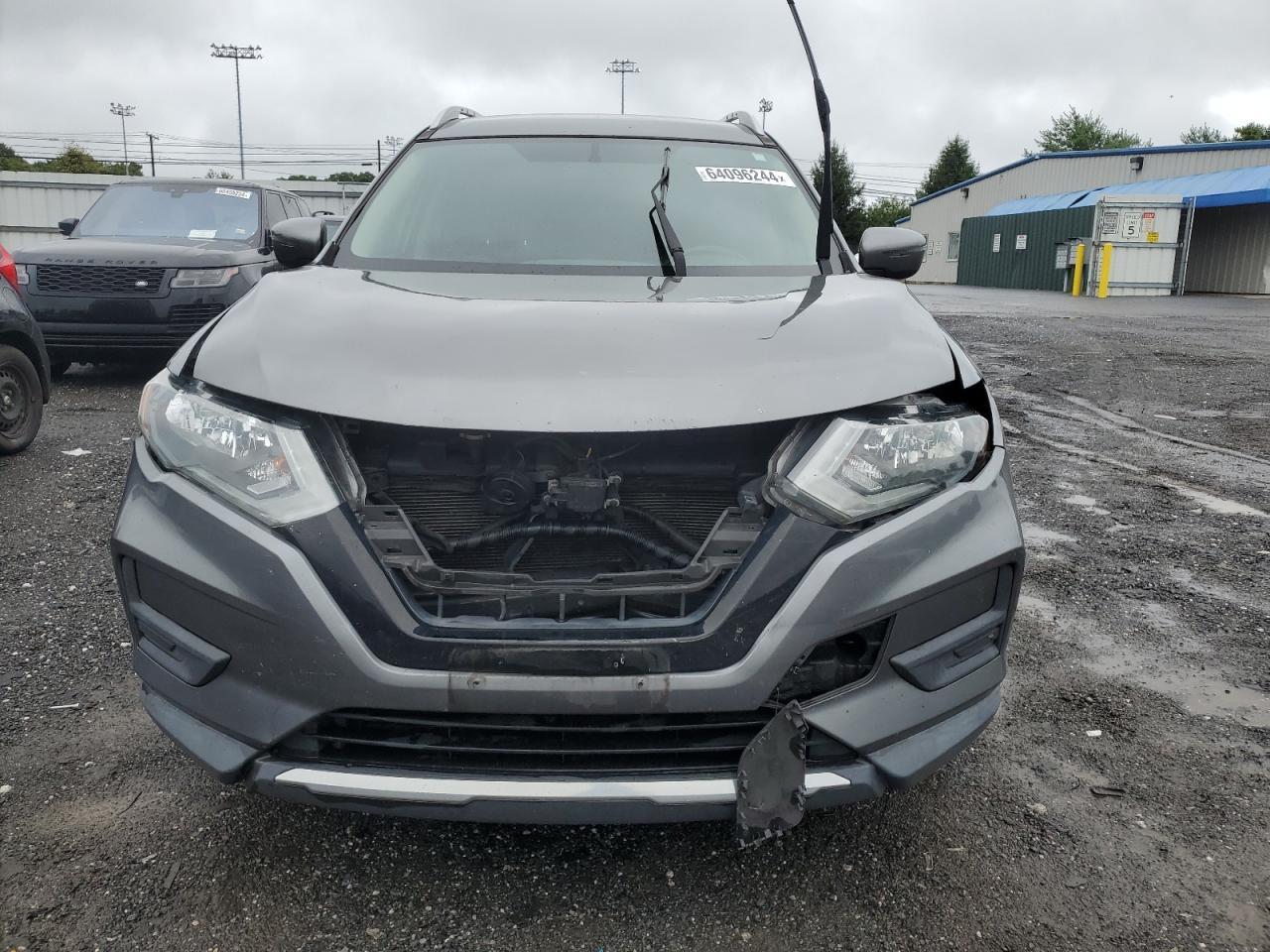 2018 Nissan Rogue S - Image 5