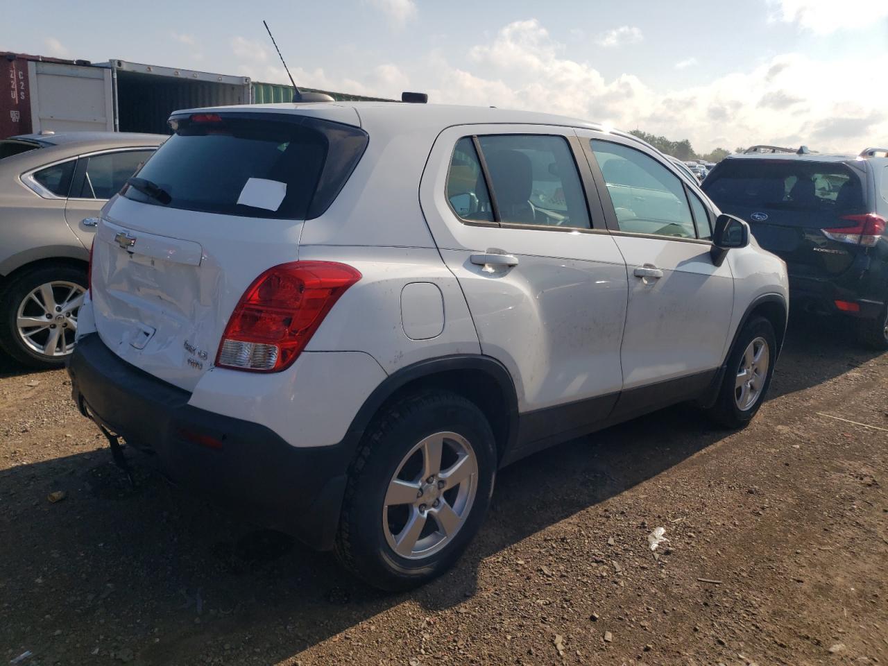 2015 Chevrolet Trax 1Ls - Фото 3