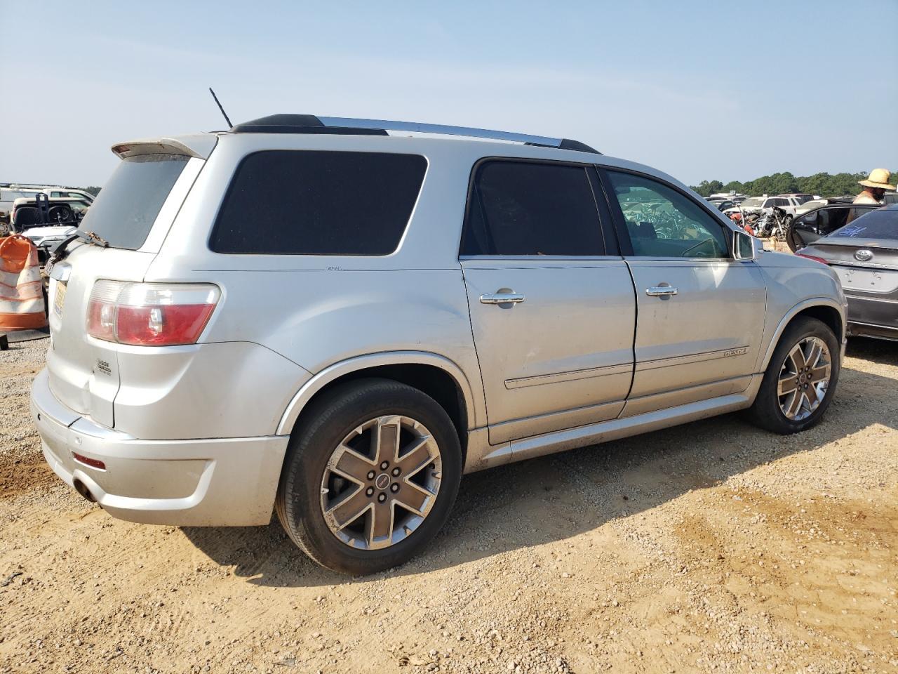 2012 GMC Acadia Denali - Фото 3