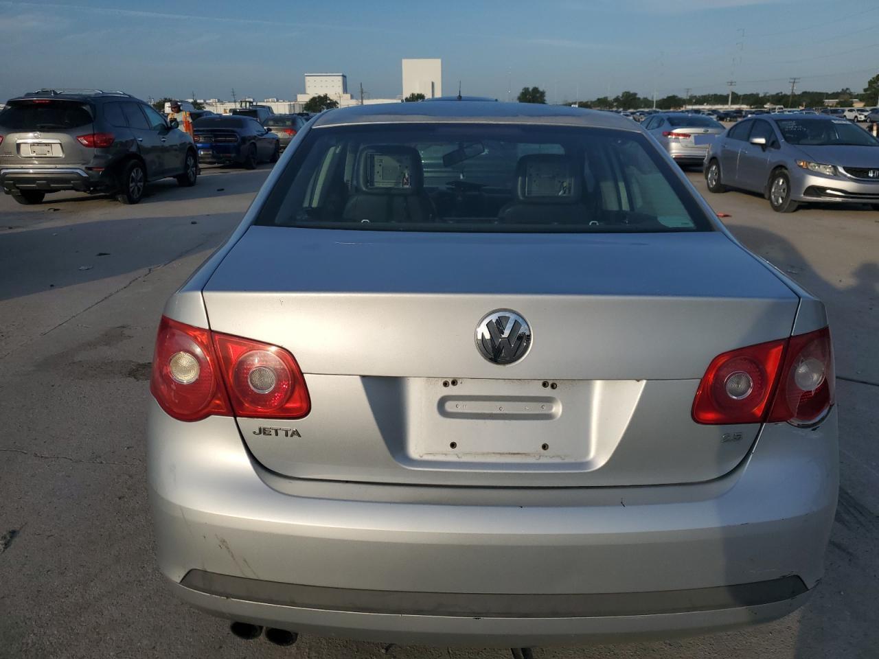 2006 Volkswagen Jetta Value - Image 6