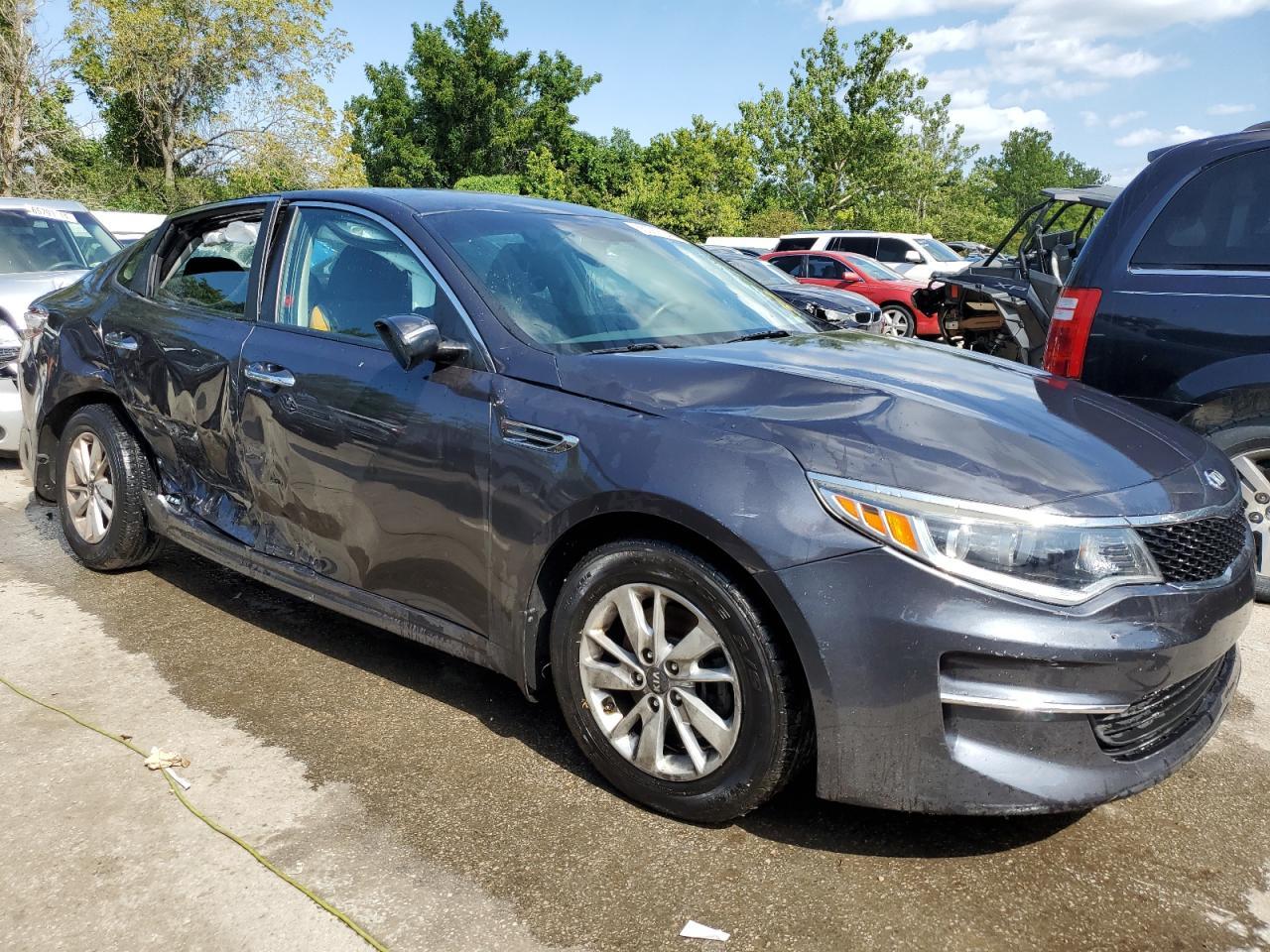 2017 Kia Optima Lx - Фото 4