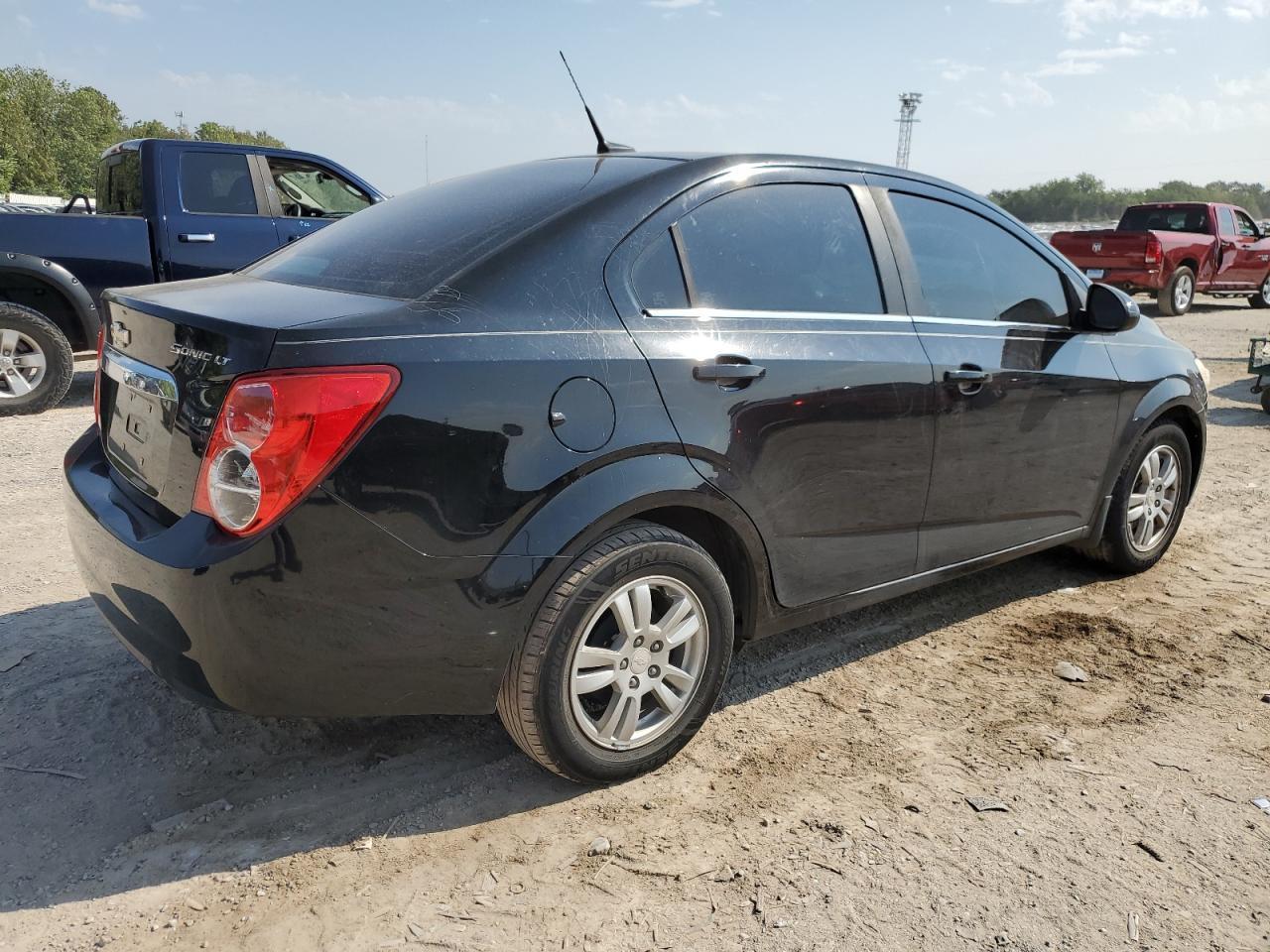 2012 Chevrolet Sonic Lt - Фото 3