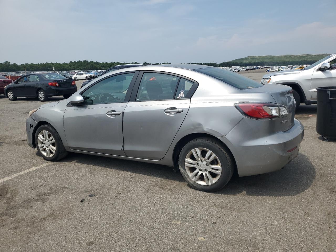 2013 Mazda 3 I - Фото 2