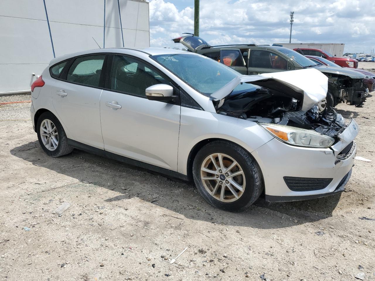 2015 Ford Focus Se - Фото 4