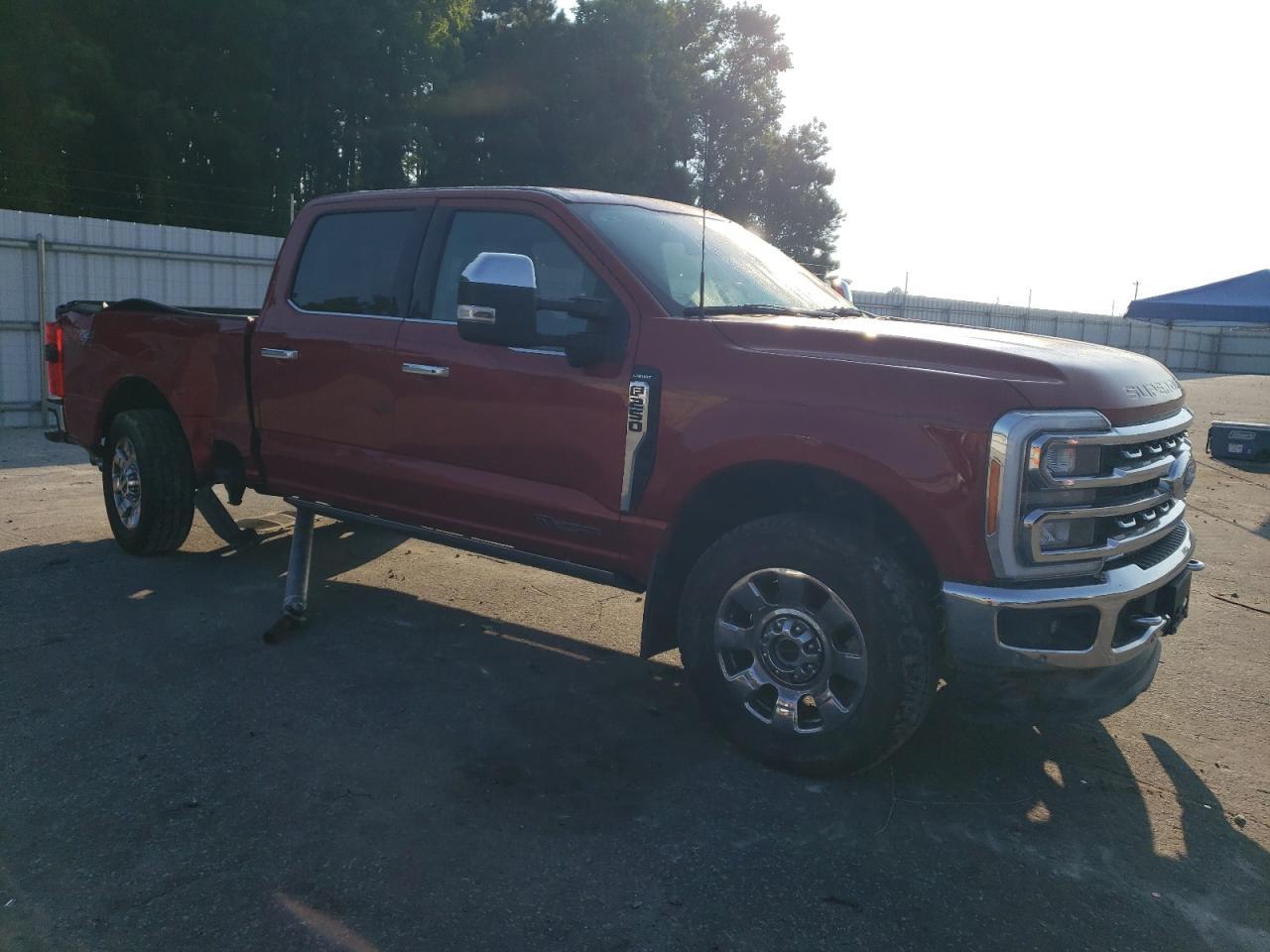 2023 Ford F250 Super Duty - Image 4
