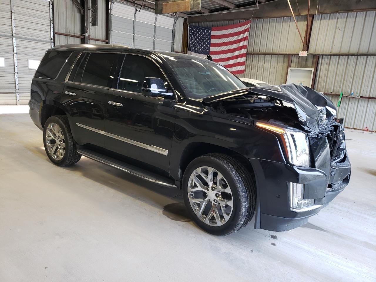 2020 Cadillac Escalade Luxury - Image 4