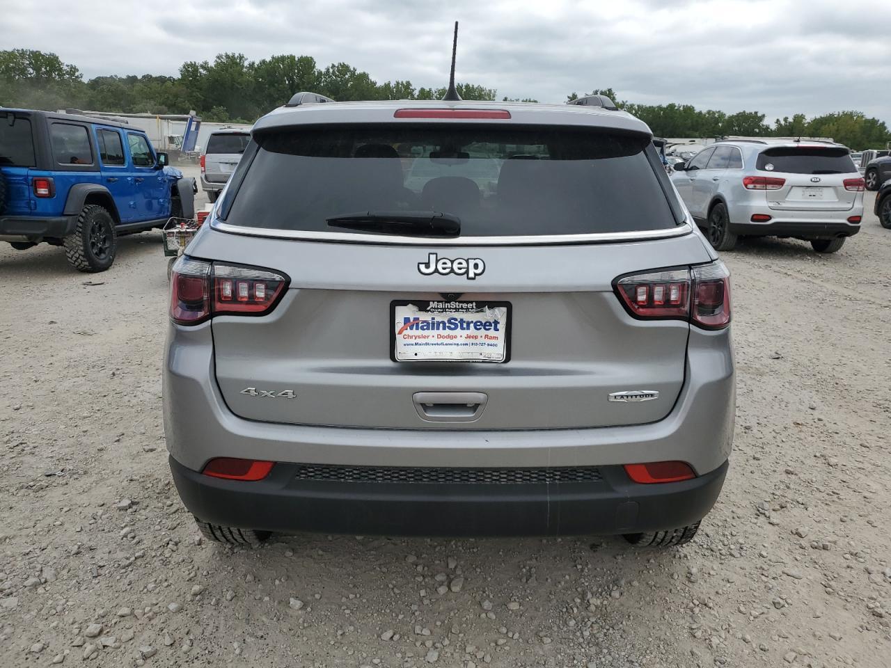 2021 Jeep Compass Latitude - Фото 6
