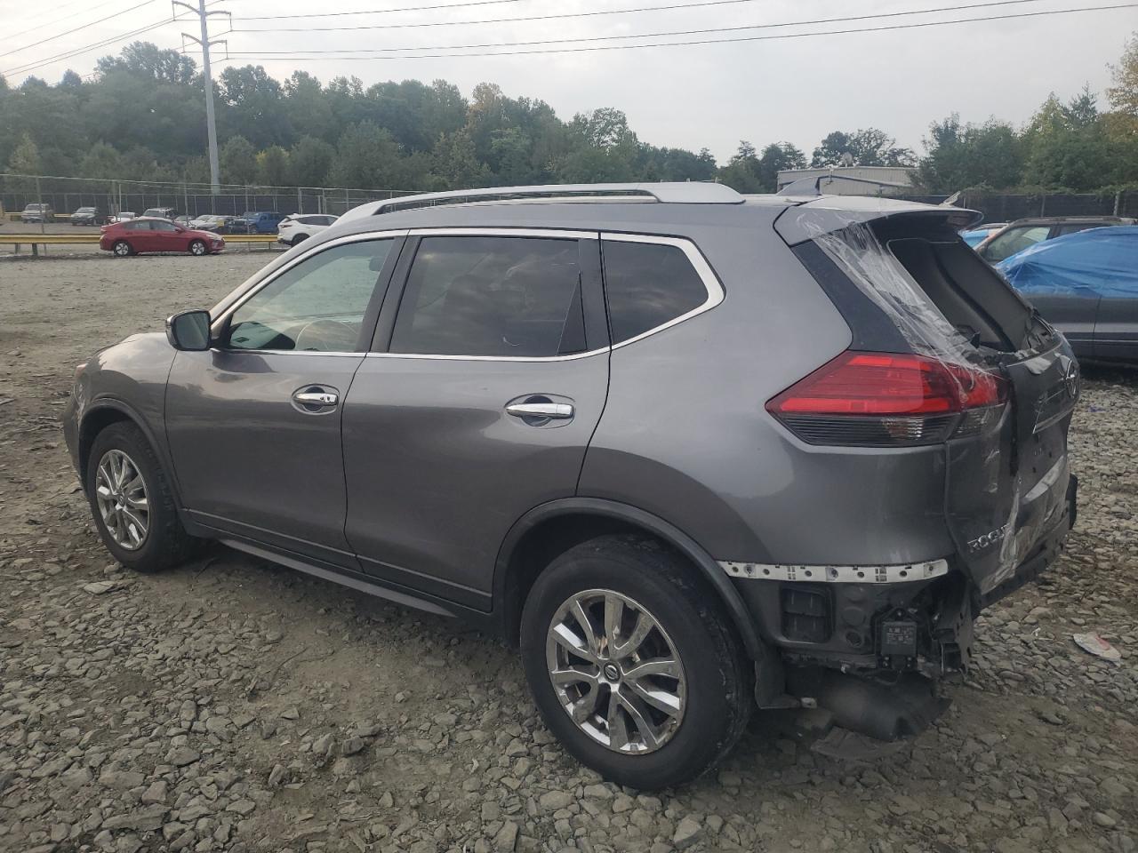 2017 Nissan Rogue S - Фото 2