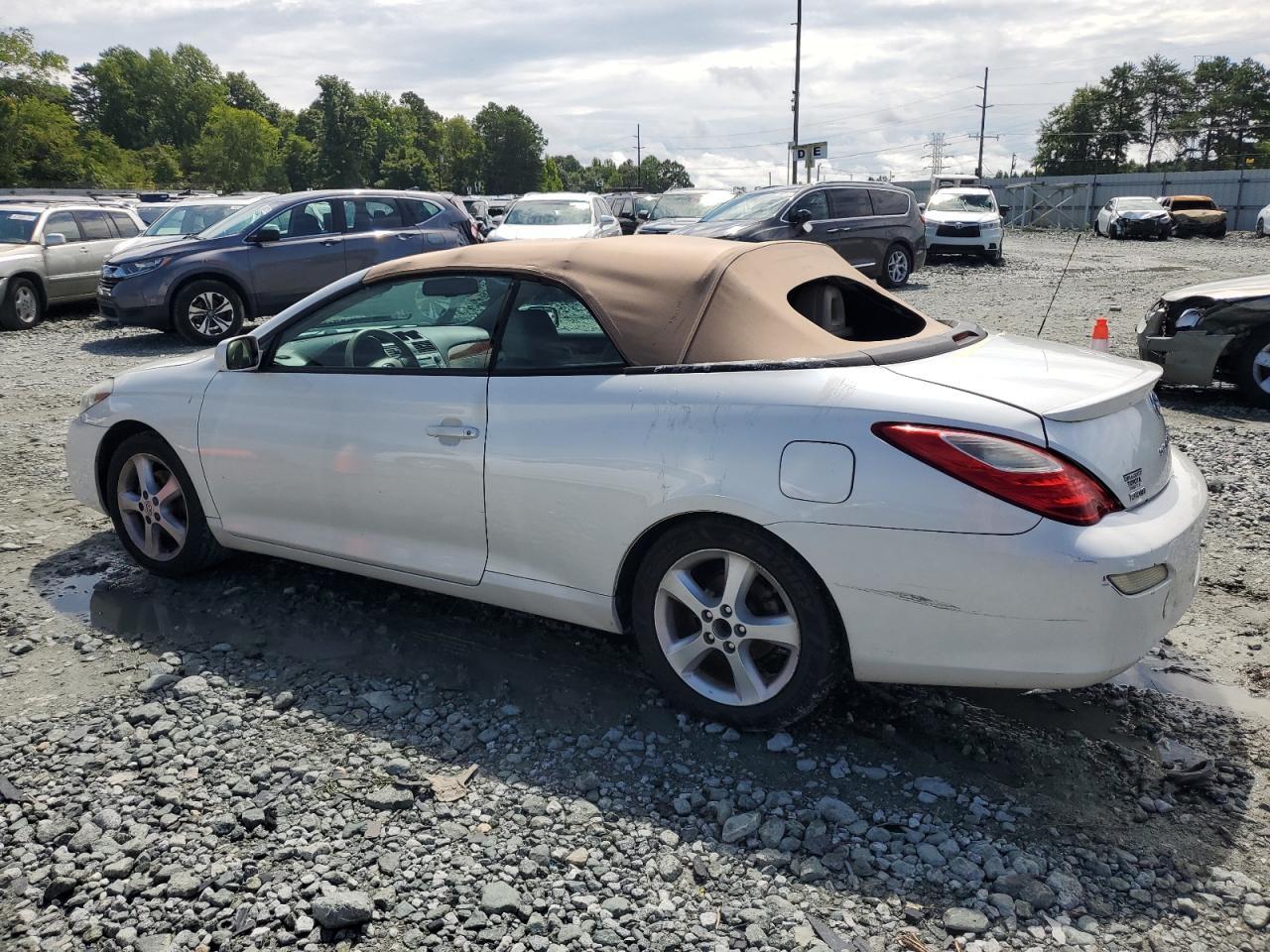 2007 Toyota Camry Solara Se - Image 2
