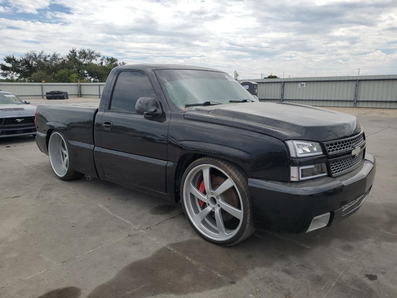 2004 Chevrolet Silverado C1500 - Фото 4