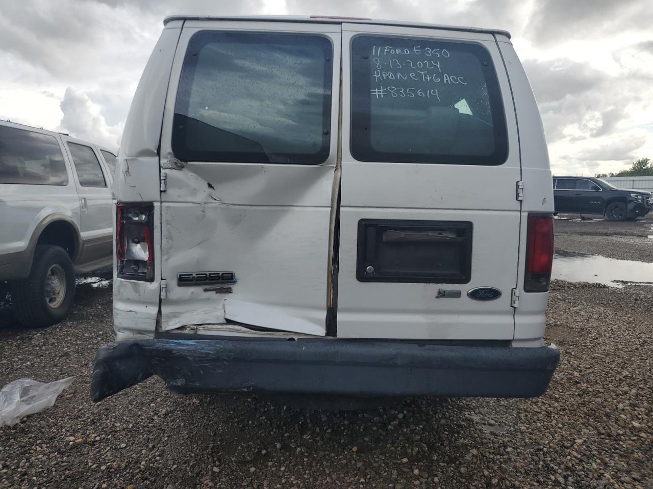 2011 Ford Econoline E350 Super Duty Wagon - Фото 6