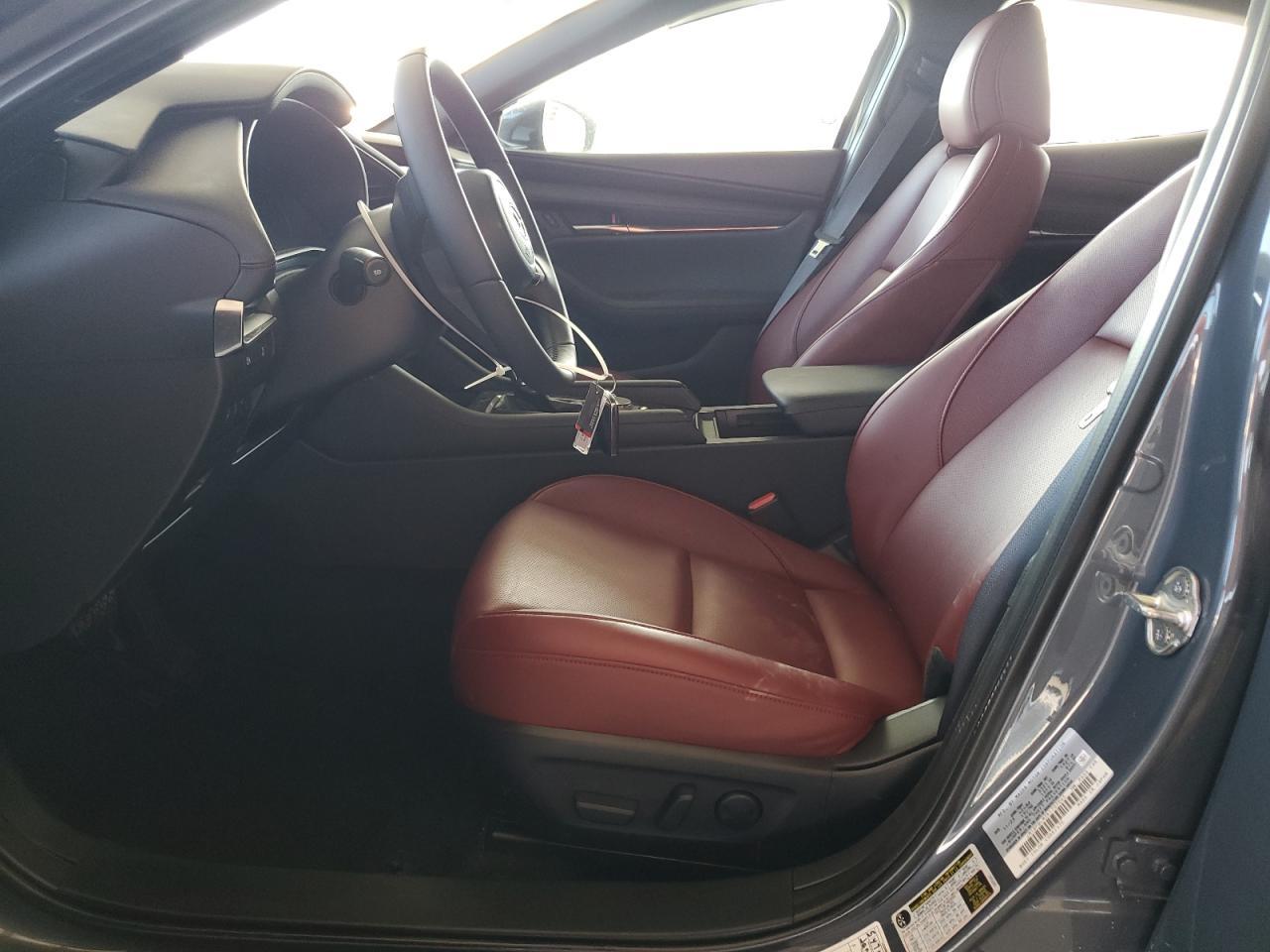 2024 Mazda 3 Preferred - Фото 7