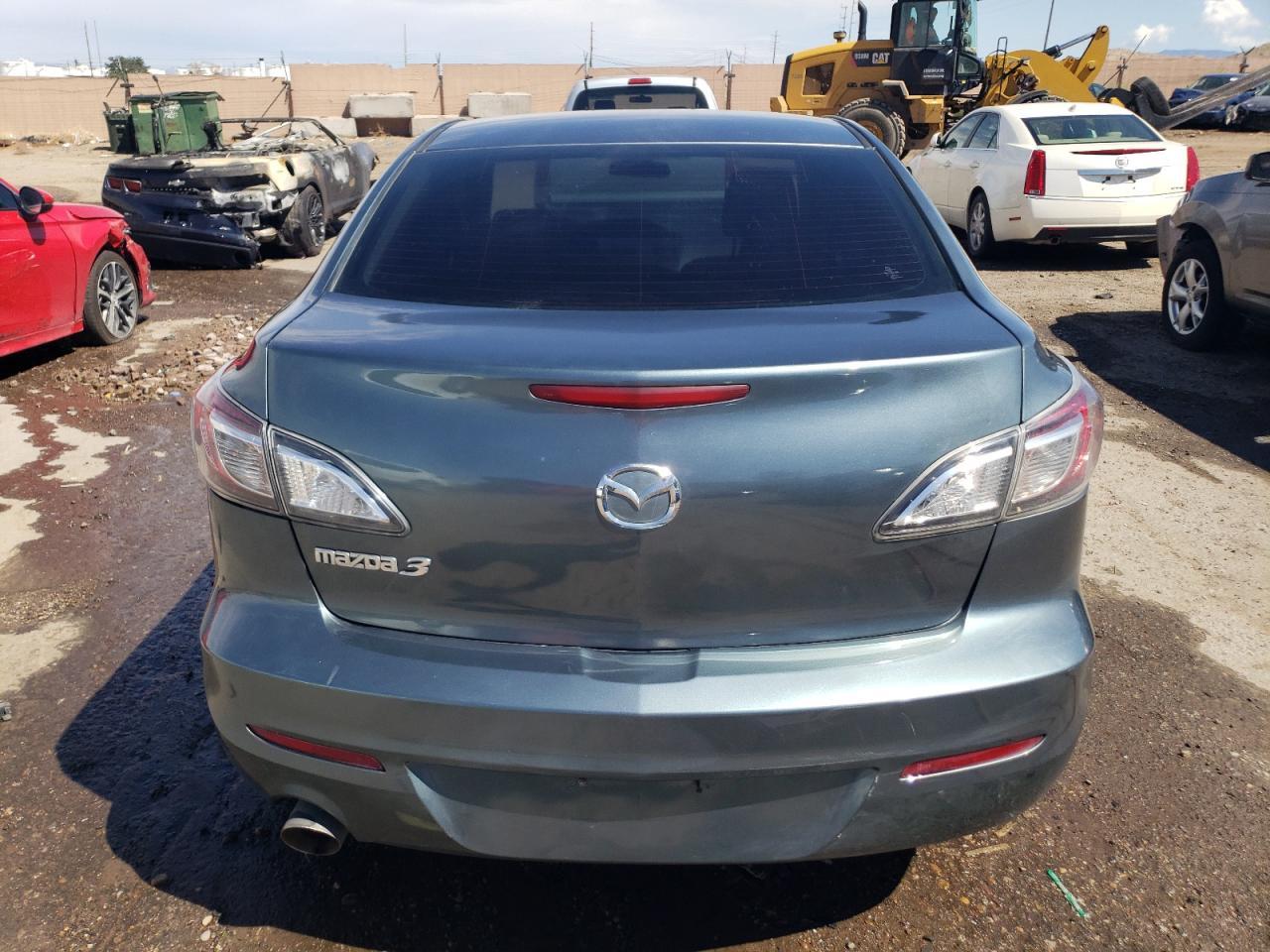 2012 Mazda 3 I - Image 6