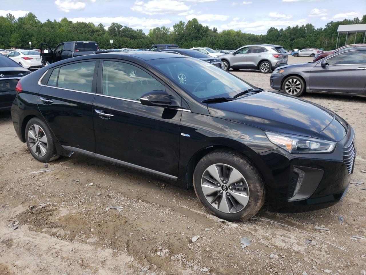 2019 Hyundai Ioniq Limited - Фото 4