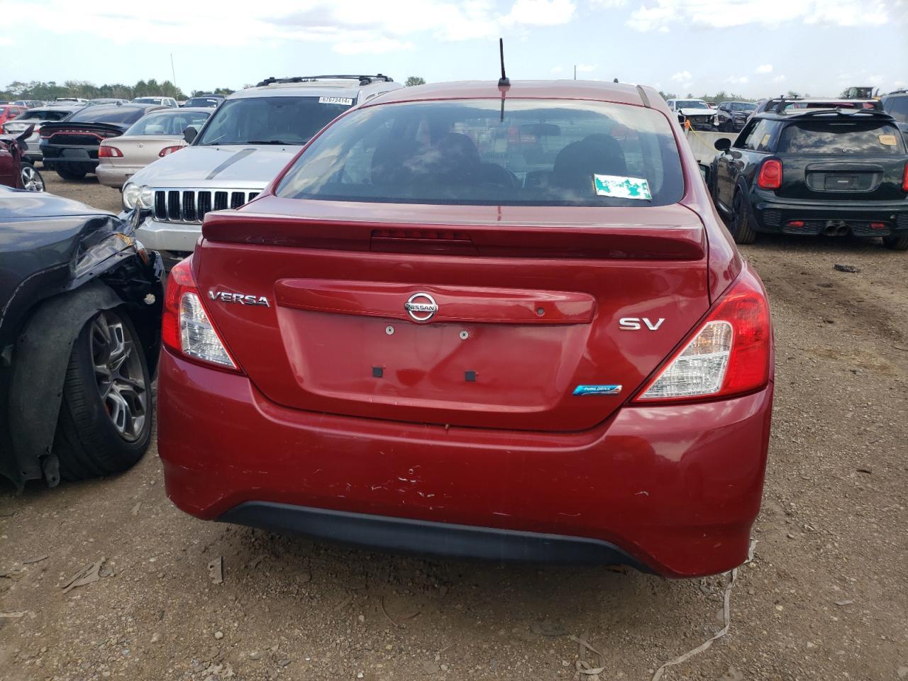 2015 Nissan Versa S - Image 6