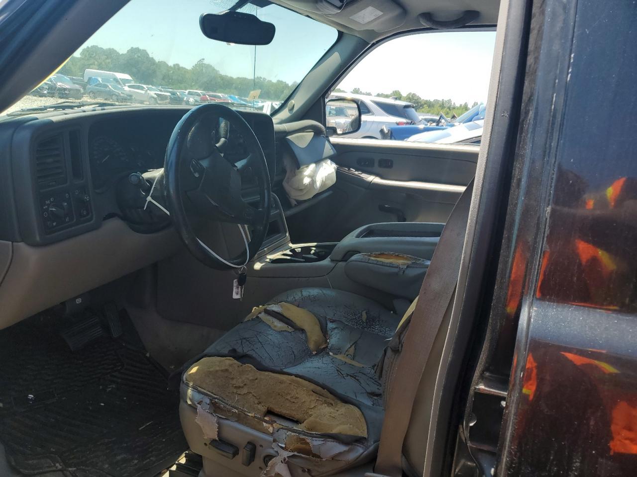 2004 Chevrolet Tahoe C1500 - Фото 7