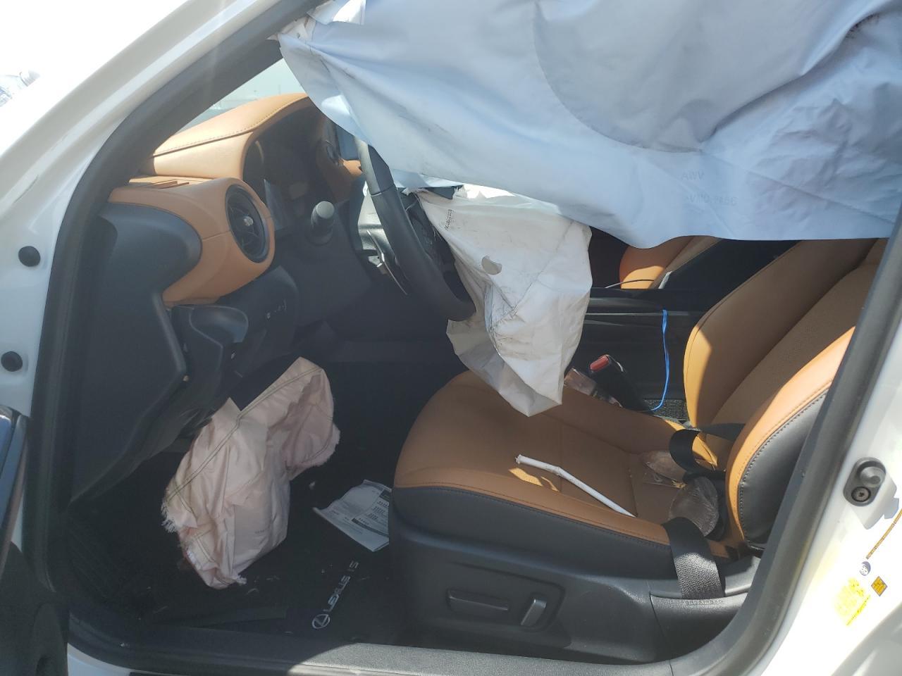 2023 Lexus Is 300 - Image 7