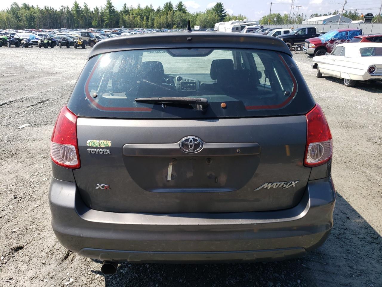 2004 Toyota Corolla Matrix Xr - Image 6