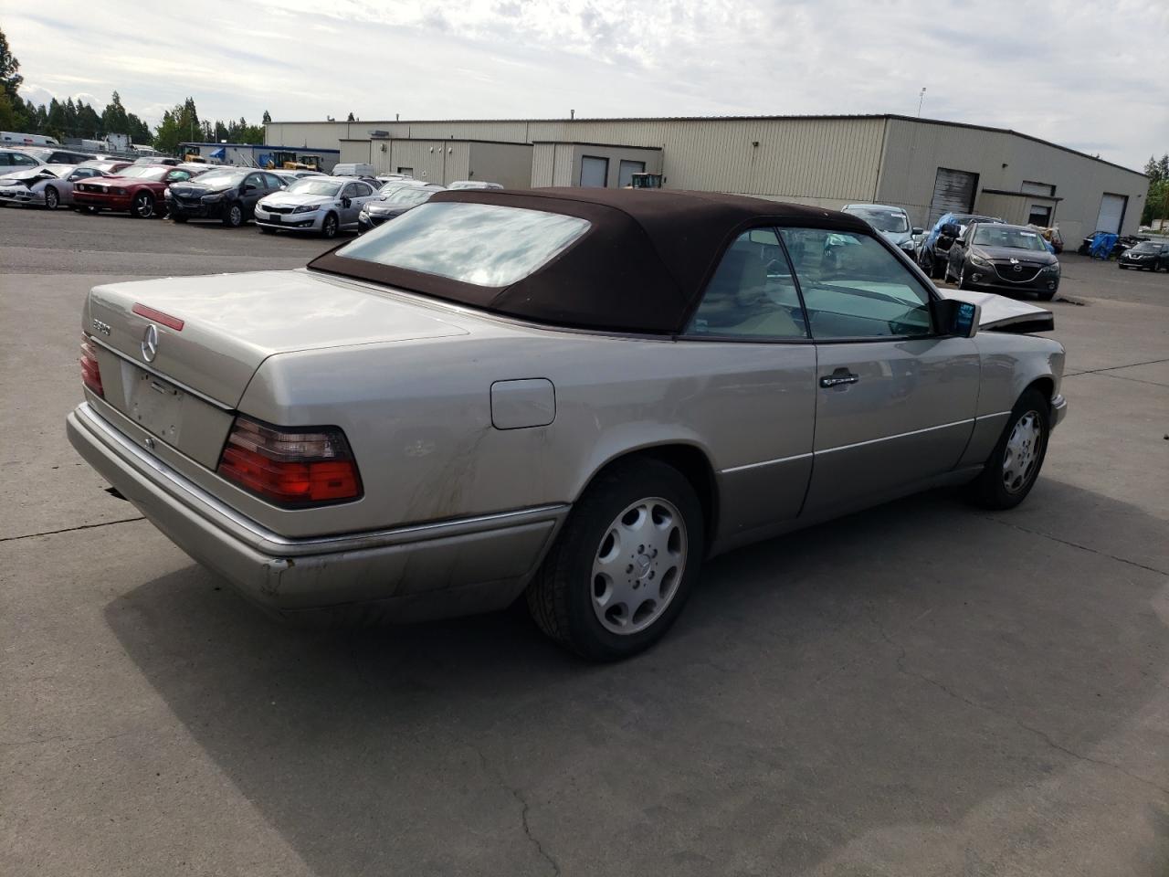 1995 Mercedes-Benz E 320 - Фото 3