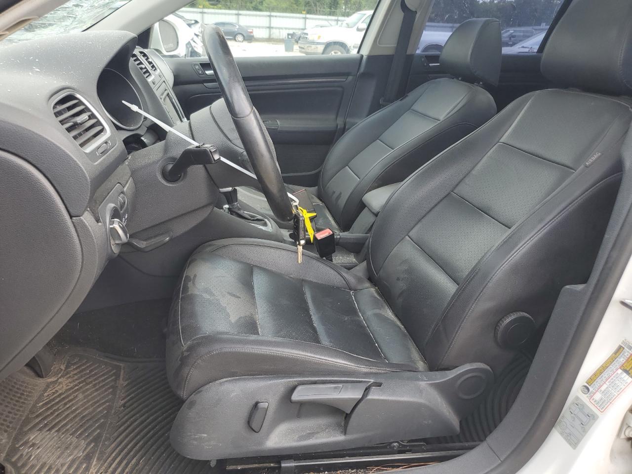 2011 Volkswagen Jetta Wago - Image 7