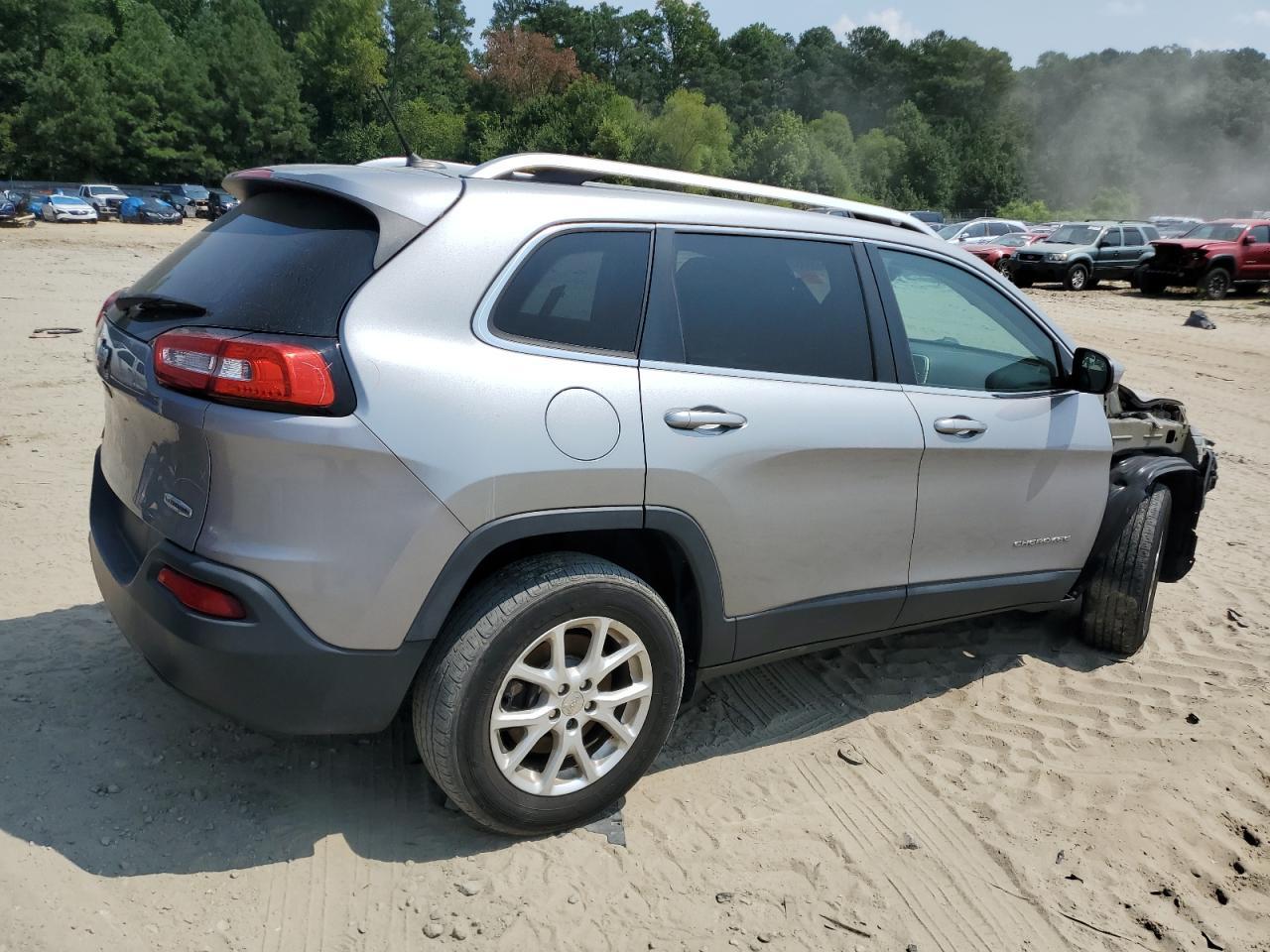 2015 Jeep Cherokee Latitude - Фото 3