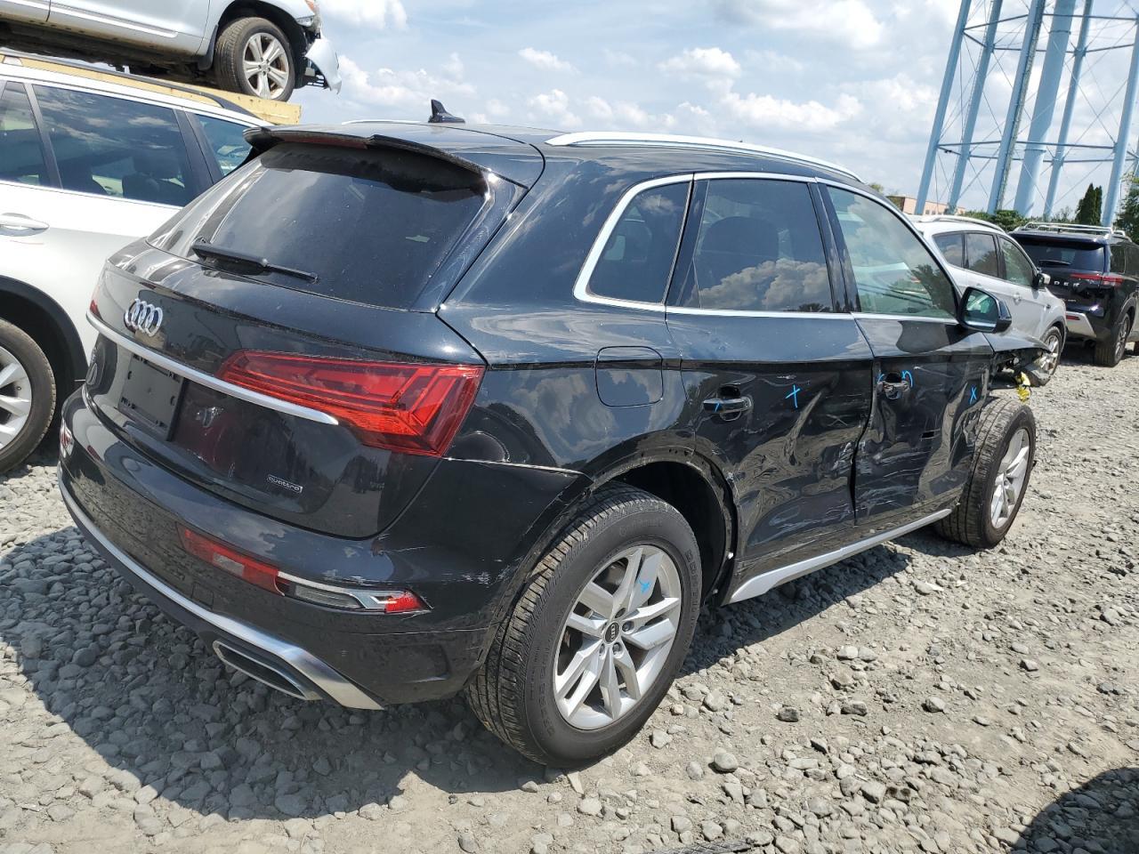 2022 Audi Q5 Premium 45 - Image 3